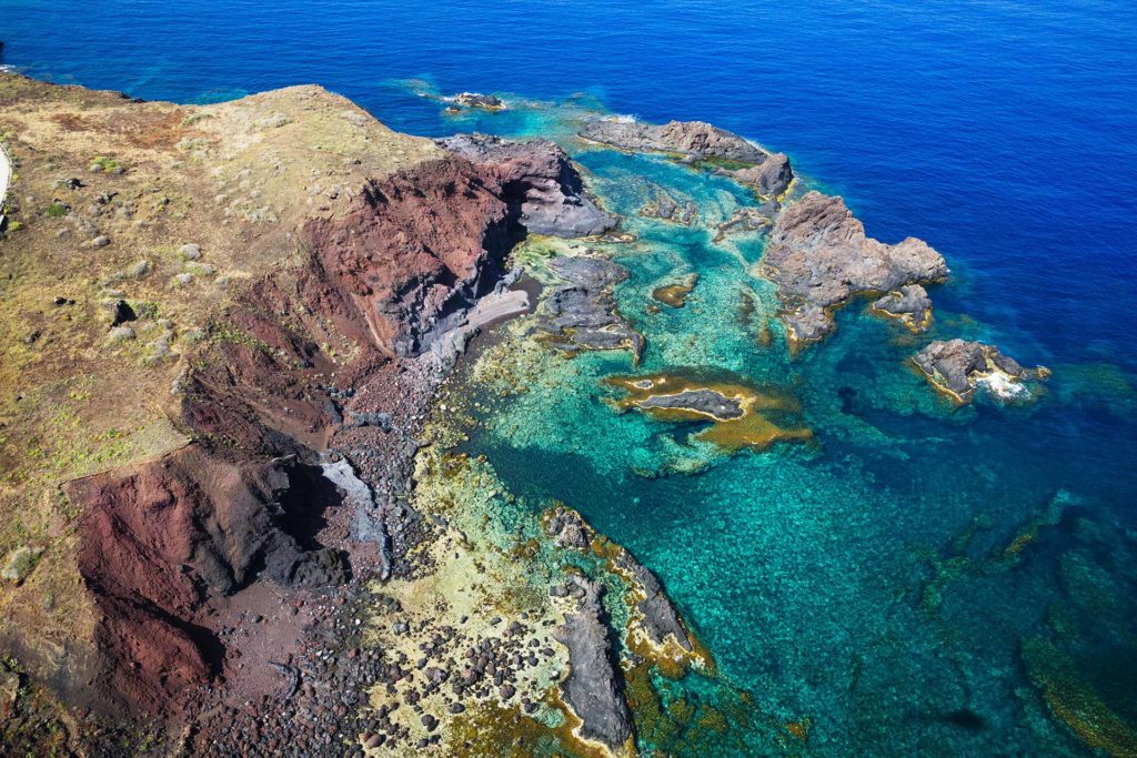 foto aerea, colori, mare luce d'estate