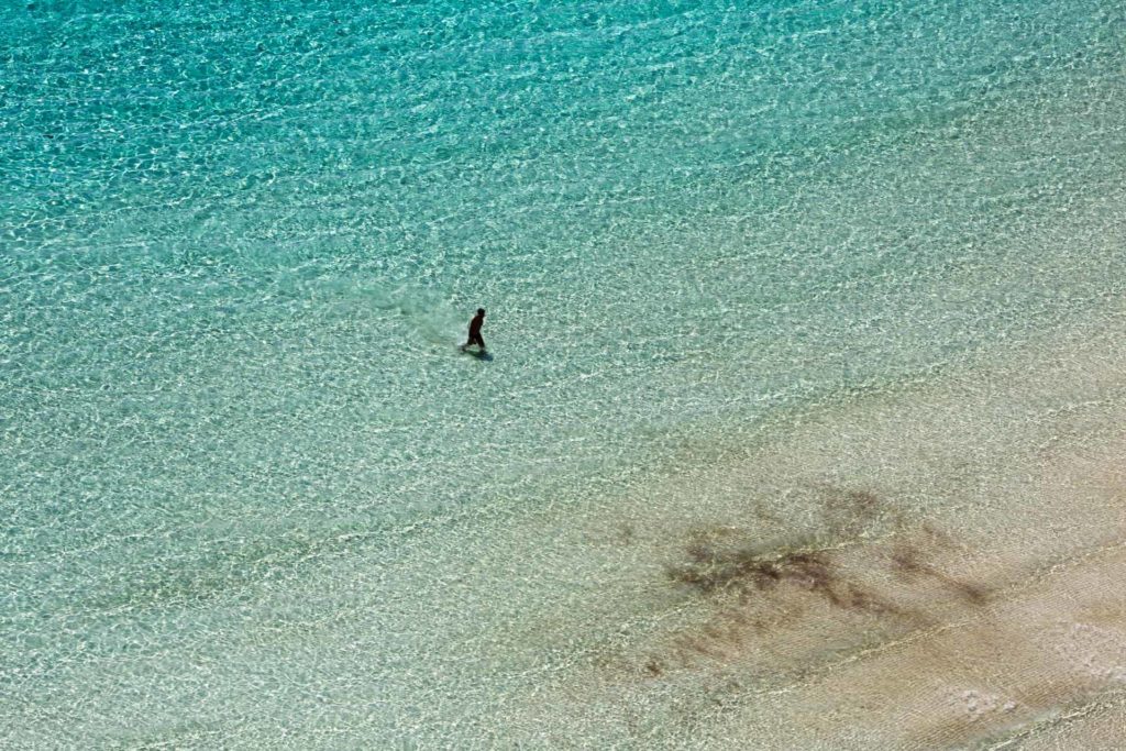 foto aerea, colori, mare luce d'estate